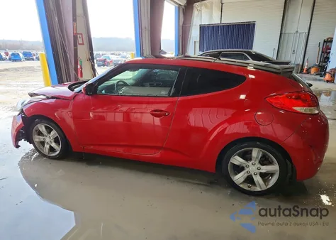2014 Hyundai Veloster z USA, uszkodzony, nr VIN KMHTC6AD8EU189663